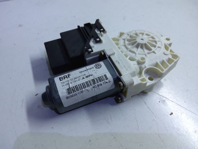 bontott VW TOURAN Jobb hátsó Ablakemelő Motor