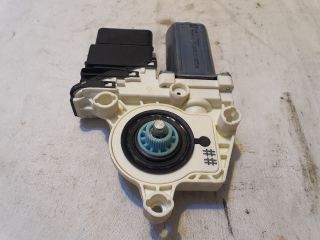 bontott VW TOURAN Jobb hátsó Ablakemelő Motor