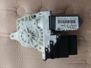 bontott VW TOURAN Jobb hátsó Ablakemelő Motor