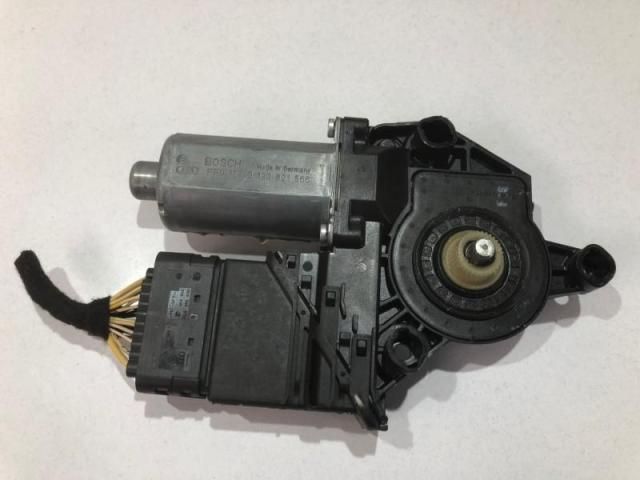 bontott VW TOURAN Jobb hátsó Ablakemelő Motor