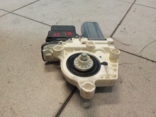 bontott VW TOURAN Jobb hátsó Ablakemelő Motor