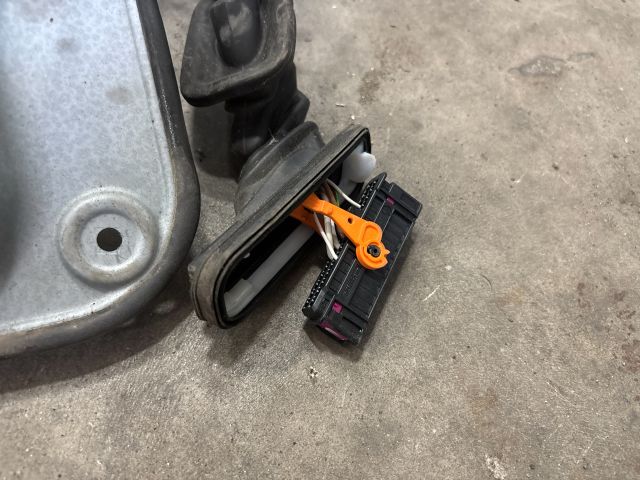 bontott VW TOURAN Jobb hátsó Ablakemelő Szerkezet (Elektromos)