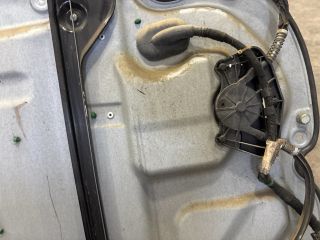 bontott VW TOURAN Jobb hátsó Ablakemelő Szerkezet (Elektromos)