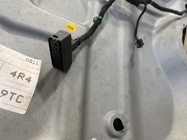 bontott VW TOURAN Jobb hátsó Ablakemelő Szerkezet (Elektromos)