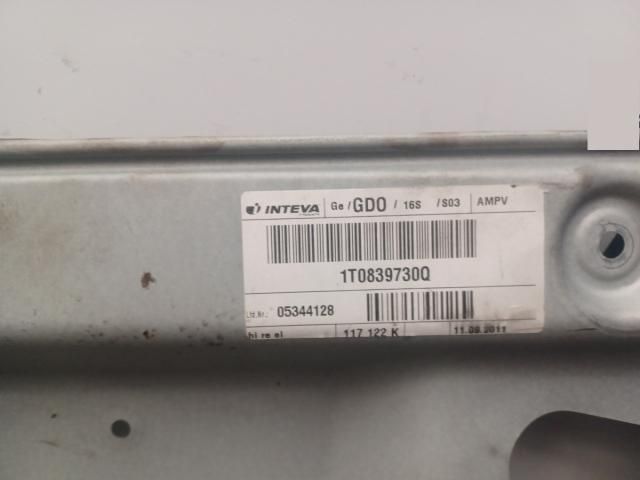 bontott VW TOURAN Jobb hátsó Ablakemelő Szerkezet (Elektromos)