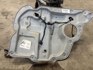 bontott VW TOURAN Jobb hátsó Ablakemelő Szerkezet (Elektromos)