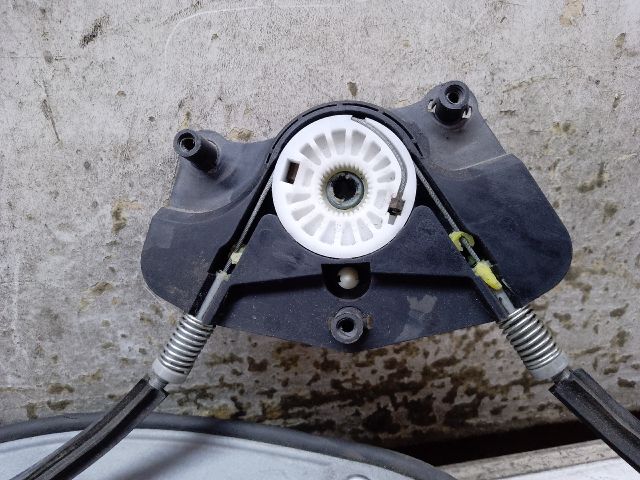 bontott VW TOURAN Jobb hátsó Ablakemelő Szerkezet (Elektromos)