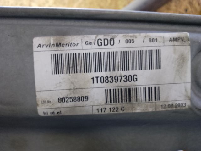 bontott VW TOURAN Jobb hátsó Ablakemelő Szerkezet (Elektromos)