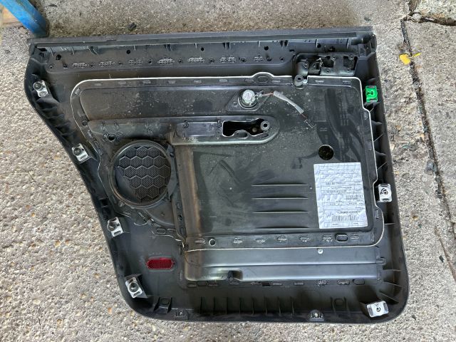 bontott VW TOURAN Jobb hátsó Ajtó Kárpit