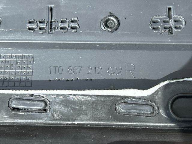 bontott VW TOURAN Jobb hátsó Ajtó Kárpit