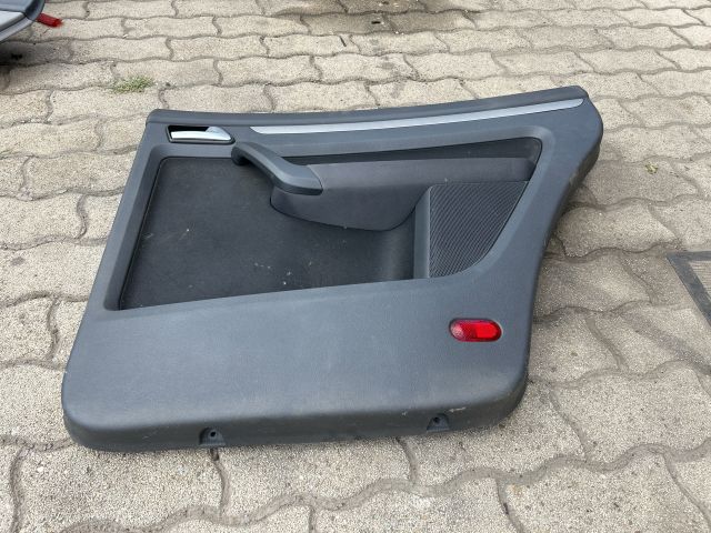 bontott VW TOURAN Jobb hátsó Ajtó Kárpit