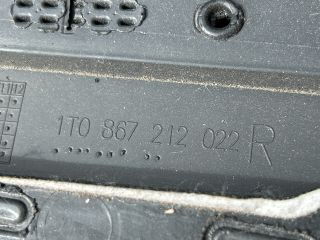 bontott VW TOURAN Jobb hátsó Ajtó Kárpit