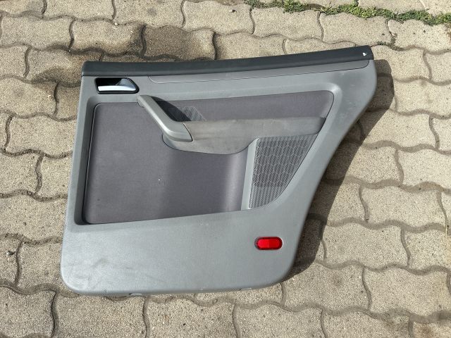 bontott VW TOURAN Jobb hátsó Ajtó Kárpit