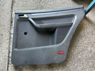bontott VW TOURAN Jobb hátsó Ajtó Kárpit