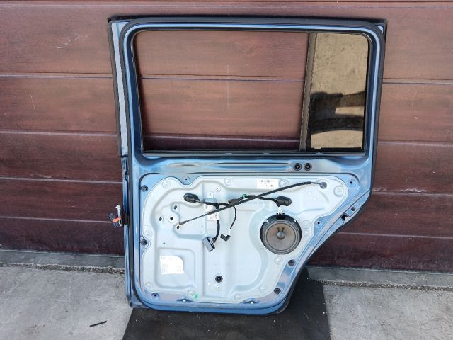 bontott VW TOURAN Jobb hátsó Ajtó (Részeivel)