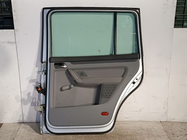 bontott VW TOURAN Jobb hátsó Ajtó (Részeivel)