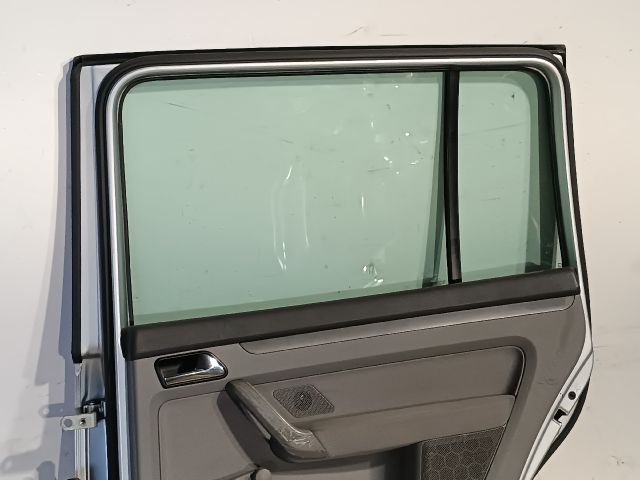 bontott VW TOURAN Jobb hátsó Ajtó (Részeivel)