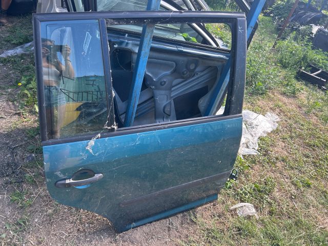 bontott VW TOURAN Jobb hátsó Ajtó (Üres lemez)
