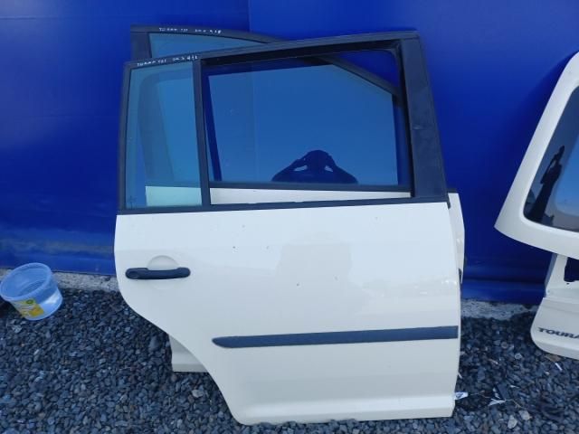 bontott VW TOURAN Jobb hátsó Ajtó (Üres lemez)