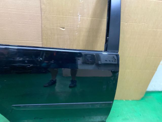 bontott VW TOURAN Jobb hátsó Ajtó (Üres lemez)