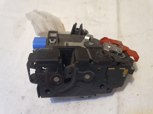 bontott VW TOURAN Jobb hátsó Ajtózár