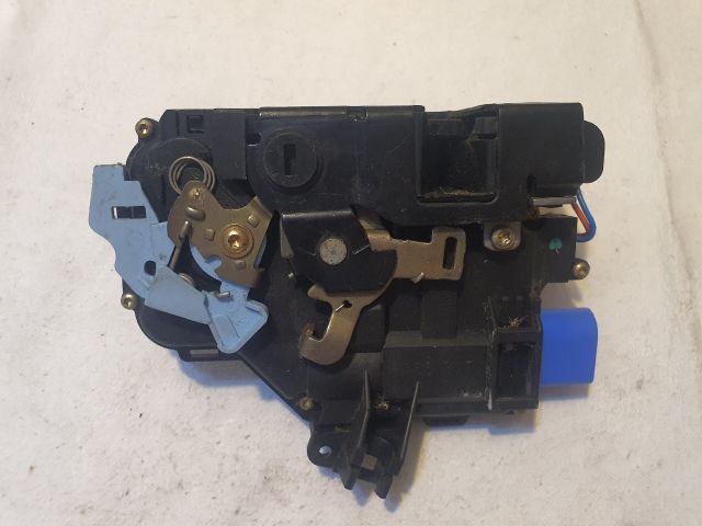 bontott VW TOURAN Jobb hátsó Ajtózár