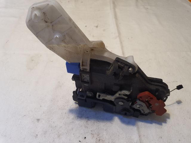 bontott VW TOURAN Jobb hátsó Ajtózár