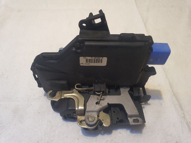 bontott VW TOURAN Jobb hátsó Ajtózár