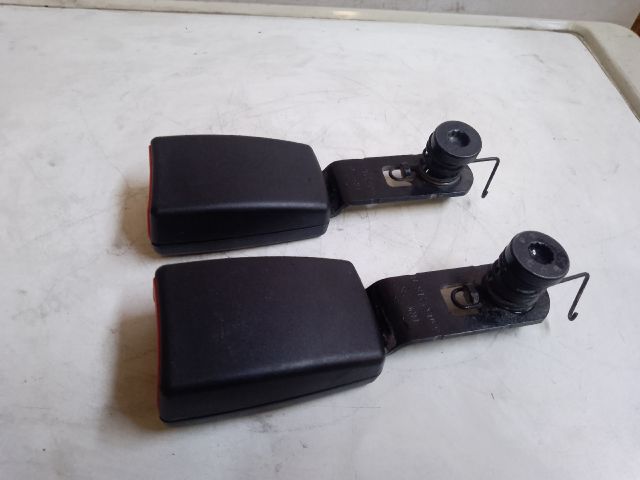 bontott VW TOURAN Jobb hátsó Biztonsági Öv Csat