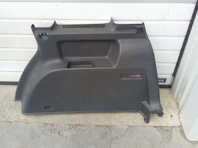 bontott VW TOURAN Jobb hátsó Csomagtér Burkolat (Műanyag)