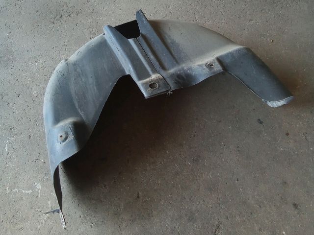 bontott VW TOURAN Jobb hátsó Dobbetét (Kerékjárati, Műanyag)