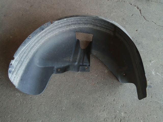 bontott VW TOURAN Jobb hátsó Dobbetét (Kerékjárati, Műanyag)