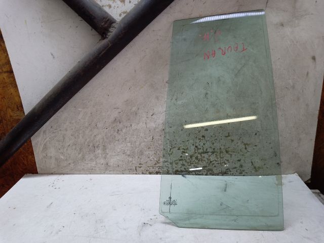 bontott VW TOURAN Jobb hátsó Fixüveg (Ajtóban)