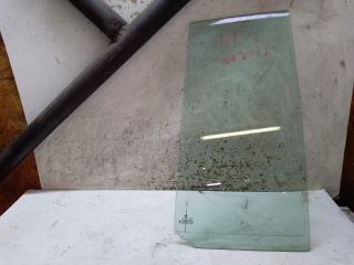 bontott VW TOURAN Jobb hátsó Fixüveg (Ajtóban)