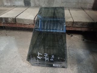 bontott VW TOURAN Jobb hátsó Fixüveg (Ajtóban)