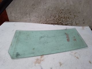 bontott VW TOURAN Jobb hátsó Fixüveg (Ajtóban)