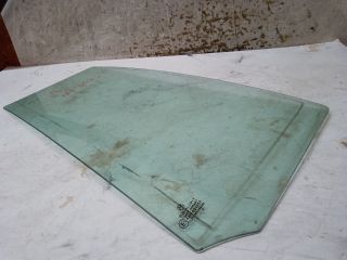 bontott VW TOURAN Jobb hátsó Fixüveg (Ajtóban)