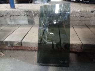 bontott VW TOURAN Jobb hátsó Fixüveg (Ajtóban)