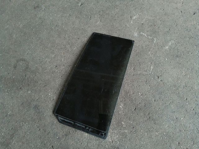 bontott VW TOURAN Jobb hátsó Fixüveg (Ajtóban)