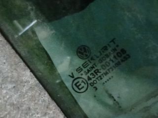 bontott VW TOURAN Jobb hátsó Fixüveg (Ajtóban)