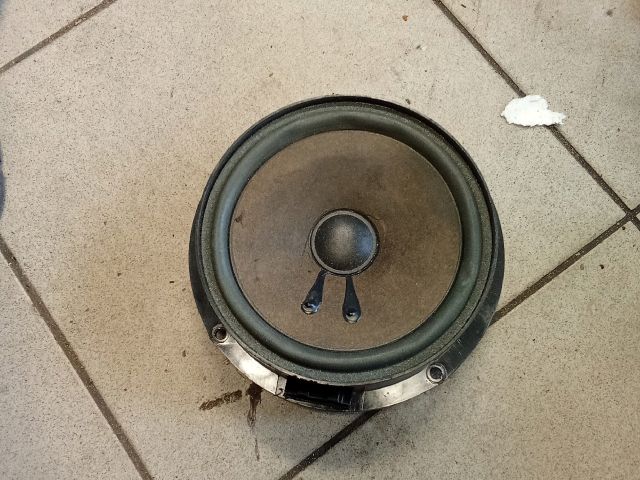 bontott VW TOURAN Jobb hátsó Hangszóró