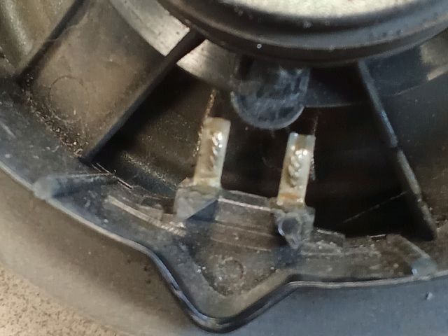 bontott VW TOURAN Jobb hátsó Hangszóró