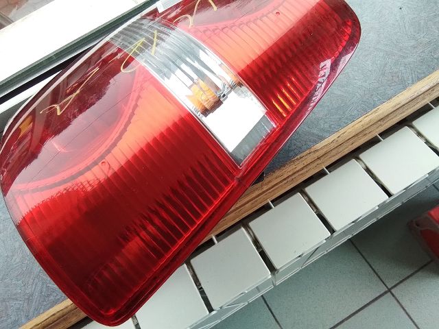 bontott VW TOURAN Jobb Hátsó Lámpa