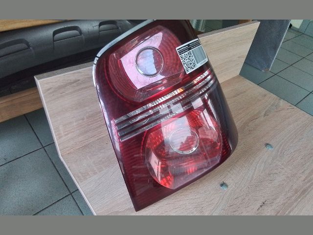 bontott VW TOURAN Jobb Hátsó Lámpa
