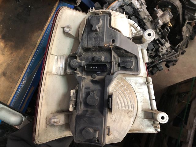 bontott VW TOURAN Jobb Hátsó Lámpa