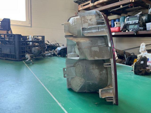 bontott VW TOURAN Jobb Hátsó Lámpa