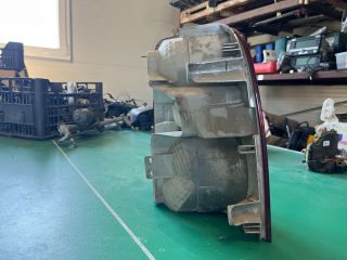 bontott VW TOURAN Jobb Hátsó Lámpa