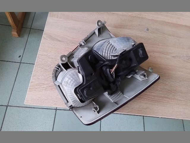 bontott VW TOURAN Jobb Hátsó Lámpa