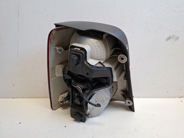 bontott VW TOURAN Jobb Hátsó Lámpa