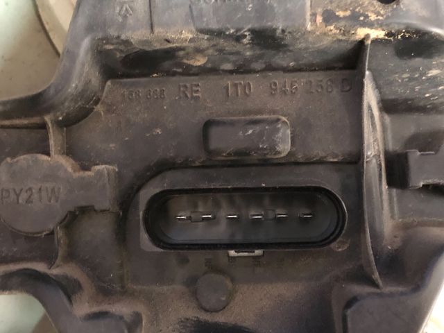 bontott VW TOURAN Jobb Hátsó Lámpa